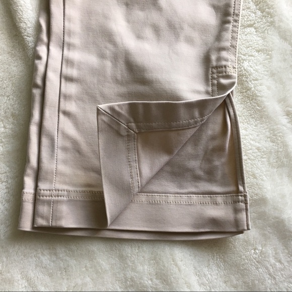 {BANANA REPUBLIC} Stretch Cream Slim Cropped Pant - Picture 5 of 6
